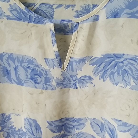 Long sleeve women's blouse - Picture 2 of 5